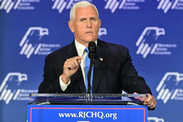 அதிபர் போட்டியில் இருந்து விலகுகிறார் மைக் பென்ஸ் | Mike Pence Withdraw From Us President Election