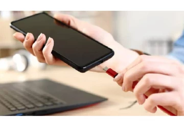 Smartphone, tabletக்கு இனி ஒரே Charger தான்.. அமலுக்கு வந்த நடைமுறை - எங்க தெரியுமா?