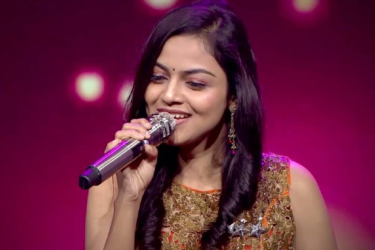 அட சூப்பர் சிங்கர் புகழ் பூஜாவா இது? நடிகைகளுக்கே டஃப் கொடுக்கும் புகைப்படங்கள் வைரல்! | Super Singer Fame Pooja Hot Photos Goes Viral