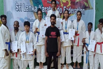 கராத்தே போட்டியில் வவுனியாவுக்கு 19 பதக்கங்களை வென்ற வீர, வீராங்கனைகள்!