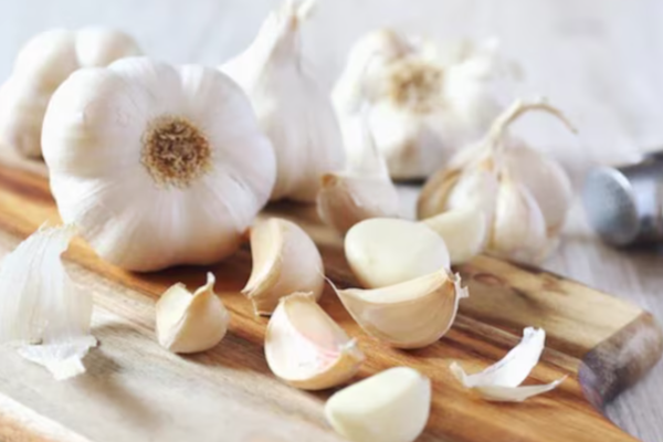 பூண்டு சாப்பிடுவதால் இத்தனை நன்மைகளா? சுகர் முதல் பிபி வரை.. | Raw Garlic Health Benefits