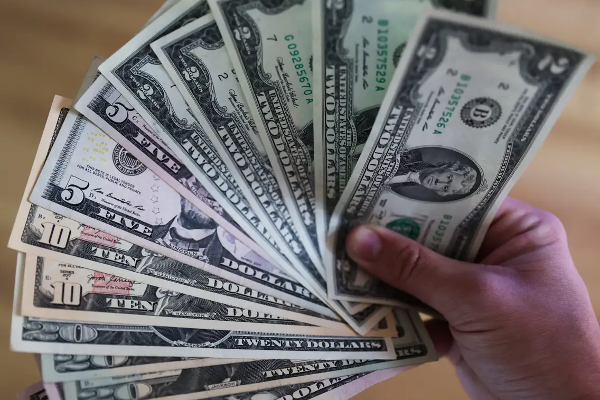 சூடான சிக்கினால் 8 லட்சம் டாலர் இழப்பீடு செலுத்தும் மெக்டொனால்டு | Mcdonald 8 Lakh Dollars Compensation Hot Chiken
