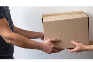 ஆர்டர் செய்து 2 ஆண்டுகளுக்குப் பின் டெலிவரியான புராடக்ட்... அதிர்ச்சியில் உறைந்த வாடிக்கையாளர்!