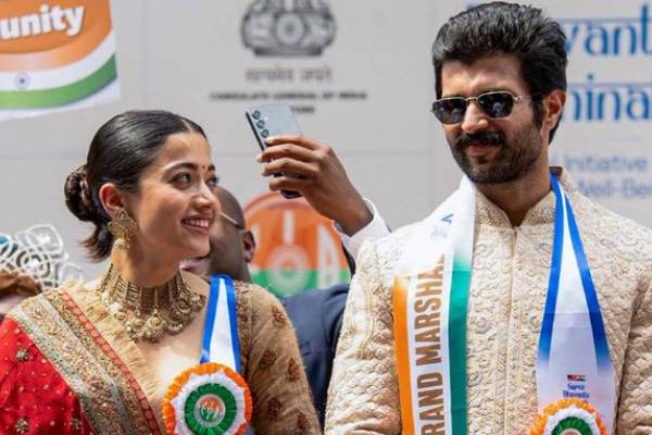 ரூ. 100 கோடி டீல் வைத்த நெட்ஃபிளிக்ஸ்!! ரிஜெக்ட் செய்த விஜய் தேவரகொண்டா - ராஷ்மிகா... | Vijay Deverakonda Rashmika Reject Ott Deal Wedding ரூ. 100 கோடி டீல் வைத்த நெட்ஃபிளிக்ஸ்!! ரிஜெக்ட் செய்த விஜய் தேவரகொண்டா - ராஷ்மிகா... | Vijay Deverakonda Rashmika Reject Ott Deal Wedding