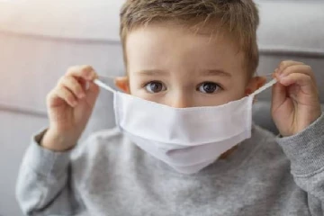 ஓமிக்ரோன் சிறுவர்களை தாக்குவது குறித்து அதிர்ச்சி தகவல்