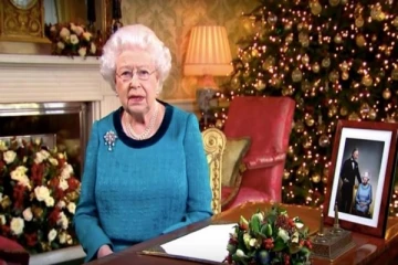 கொரோனா தடுப்பூசி போட்டுக் கொண்டால் என்ன நடக்கும்? முதன் முறையாக மகாராணி இரண்டாம் எலிசபத் விளக்கம்