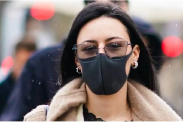 பிரான்சில் மருந்தகங்கள் மூலமாக இலவச முகக்கவசம்