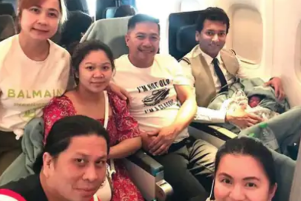 ஏர் இந்தியா விமானத்தில் குழந்தை பெற்ற தாய்லாந்து பெண் | Thai Woman Gives Birth On Air India Flight