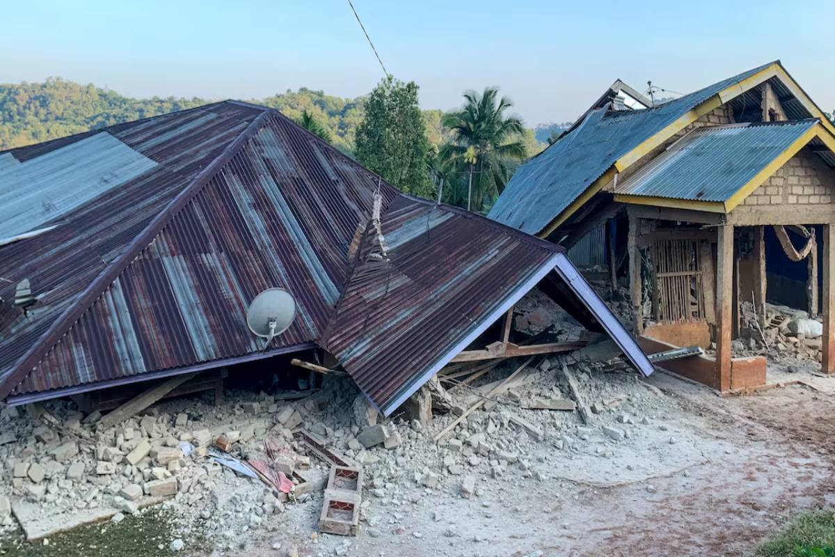 இந்தோனேசியாவில் பதிவான சக்திவாய்ந்த நிலநடுக்கம் - 5 ஆயிரம் பேர் இடம்பெயர்வு | Powerful Earthquake Recorded In Indonesia