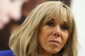 பிரான்ஸ் முதல் பெண்மணியின் உறவினர் மீது தாக்குதல்: பின்னணி