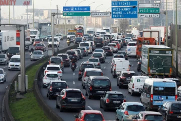 ஐரோப்பிய நாடுகளில் பெட்ரோல் வாகனங்கள் தொடர்பில் அமுலுக்கு வரவுள்ள நடைமுறை!