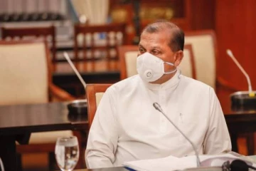 கொரோனா அச்சுறுத்தல்: தனிமைப்படுத்துதலில் இரண்டு முக்கியஸ்தர்கள்