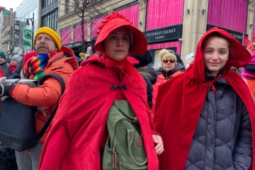 அமெரிக்க ஜனாதிபதிக்கு எதிராக கனடாவில் போராட்டம்