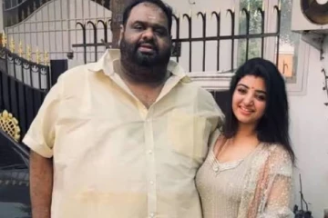 சிறையில் இருந்து வெளியே வந்த தனது கணவருடன் நடிகை மகாலட்சுமி போட்ட பதிவு- உருக்கமான பதிவு