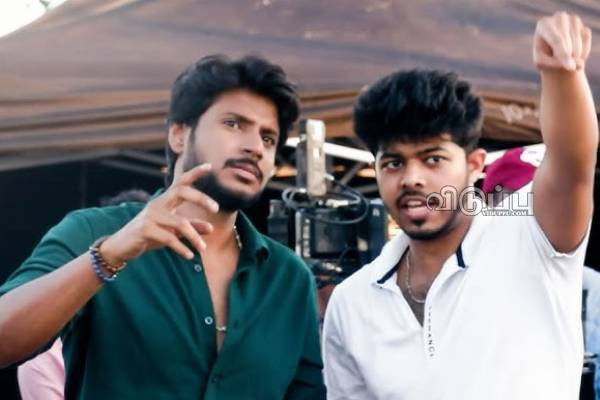 அப்படியே அப்பா மாதிரி.. நடிகர் விஜய் மகன் சஞ்சய் கலக்குறாரே! | Vijay Son Video Goes Viral Among Fans