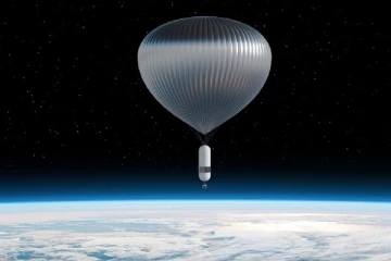 வானில் 25 கி.மீ உயரத்தில் மிதந்தபடி உணவருந்தும் சுற்றுலா திட்டம்: டிக்கெட் விலை எவ்வளவு தெரியுமா!