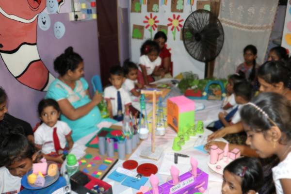 முன்பள்ளி விவகாரத்தில் தலையிடும் தோட்ட நிறுவனங்கள்: கண்டனம் தெரிவித்த பொதுமக்கள்! | Plantation Companies Also Intervene In Pre School