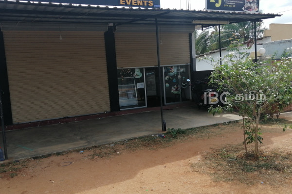 திருகோணமலையில் ஒரு சில இடங்களில் கடையடைப்பு போராட்டம் முன்னெடுப்பு | Islamic Traders Oppose Shop Closure In Batticaloa
