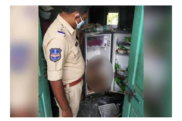 வீட்டிலிருந்து வந்த துர்நாற்றம்: சோதனையிட்ட போலீசாருக்கு காத்திருந்த பேரதிர்ச்சி | 93 Year Old Man S Body Found In Fridge