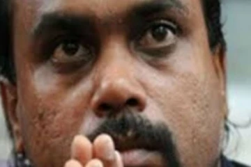 அமைச்சர் விமலுக்கு எதிராக ஆளும் தரப்புக்குள் போர்க்கொடி - கிளர்ந்தெழுந்த 40 எம்.பிக்கள்