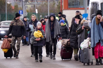 சுவிட்சர்லாந்தை விட்டு வெளியேறும் புலம்பெயர்ந்தோர்!