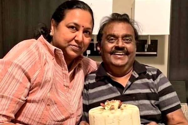 மறைந்த நடிகர் விஜயகாந்த் வீட்டில் மற்றுமொரு சோகம்.. கலங்கி நிற்கும் குடும்பத்தினர் | Vijayakanth Sister Vijayalakshmi Passed Away