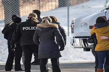 அமெரிக்கா பாடசாலையில் இடம்பெற்ற துப்பாக்கி சூடு