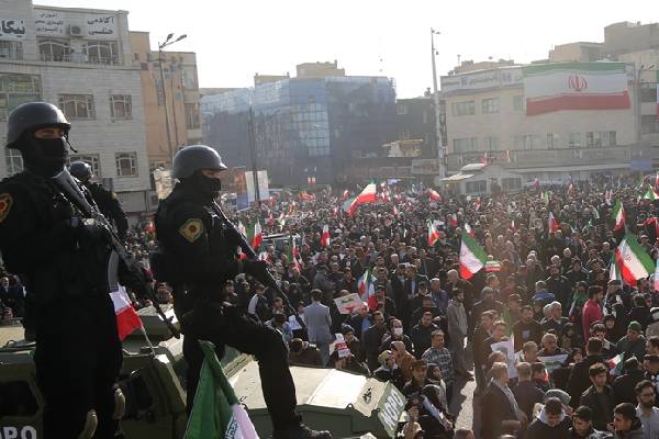ஈரான் அரசாங்கத்தை... நாடுகடத்தப்பட்ட பட்டத்து இளவரசர் உலக நாடுகளுக்கு கோரிக்கை | Exiled Crown Prince Urges World
