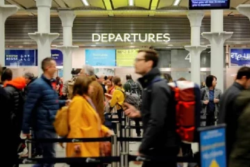 பிரித்தானியா பயணிகளுக்கான கடுமையான கட்டுப்பாடுகள் குறித்து பிரான்ஸ் சூசகமாக வெளியிட்ட முக்கிய தகவல்