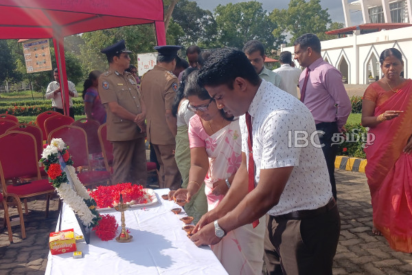 மறக்க முடியாத அலைகள்: பல்வேறு பகுதிகளில் சுனாமி பேரழிவின் நினைவேந்தல் | 21St Anniversary Of The Tsunami Disaster