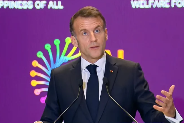 இந்தியாவிலும் சமூக ஊடகம் பயன்படுத்த வயது கட்டுப்பாடு? மேக்ரான் வலியுறுத்தல் | Macron Urge India To Ban Social Media For Children