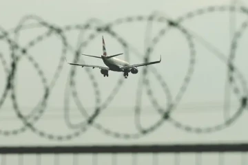 ஜேர்மன் விமான நிலையத்தில் கட்டுமானப்பணியின்போது கண்டுபிடிக்கப்பட்ட வெடிகுண்டு