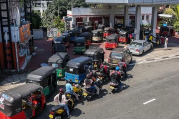 3 நாட்களுக்கு எரிபொருள் இல்லை; பெற்றோலிய கூட்டுத்தாபனம் அதிரடி தீர்மானம்!