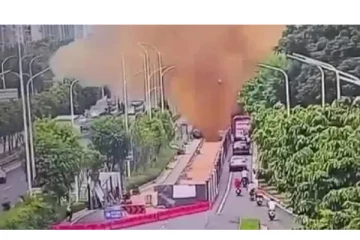 மழை போல் கொட்டிய மனித மலம்.. அலறி ஓடிய மக்கள் - சீனாவில் நடந்த வினோதம்!