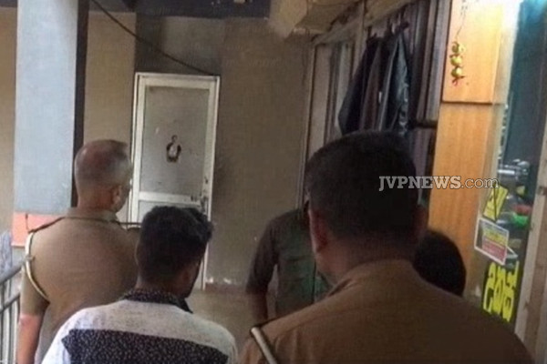 அடகுவைக்கும் நிலையத்தில் கொள்ளை ; சிக்கிய சந்தேக நபர் | Robbery At Pawnshop Suspect Caught Red Handed