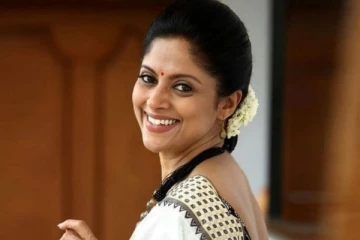 55 வயதில் இப்படியா.! நடிகை நதியா வெளியிட்ட புகைப்படம்