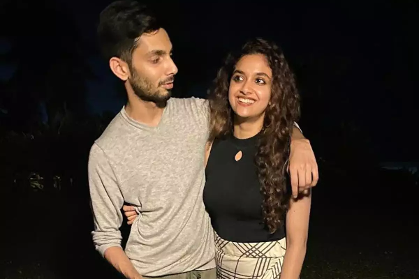 கிசுகிசுக்கப்படும் காதலருக்காக கீர்த்தி சுரேஷ் செய்த விஷயம்.. இப்படியொரு வீடியோவா | Keerthy Suresh Vibe For Anirudh Music