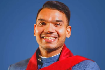 மகிந்த பதவி விலகினால் நாமல் எதிர்க்கட்சி தலைவர்! கோட்டாபயவிடம் சென்ற பொதுஜன பெரமுனவின் உறுப்பினர்கள்