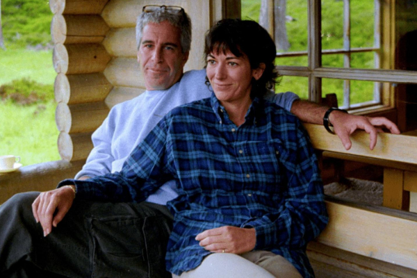 எப்ஸ்டீனின் கொடூர நடவடிக்கைகளில் உடனிருப்பு.. சிறைக்குள் வாய்திறக்க மறுக்கும் மெக்ஸ்வெல் | Maxwell Refuses Answer Questions Epstein Hearing