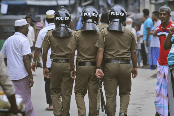 கணவனிடம் 35 இலட்சம் ரூபா கப்பம் கோரிய பெண் கைது | Woman Arrested Demanding 35 Lakhs From Her Husband