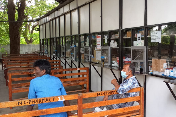 ஸ்தம்பிதமடைந்த யாழ்.போதனா வைத்தியசாலையின் செயற்பாடுகள்! - ஐபிசி தமிழ்