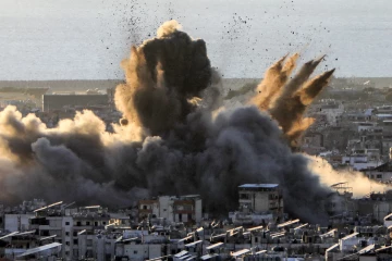 යුධ ගින්නෙන් හිස්බුල්ලා මූල්‍ය ජාලය වැනසෙයි - ඊශ්‍රායලයෙන් මූල්‍ය මධ්‍යස්ථාන 30ක් ඉලක්ක කර ප්‍රබල ප්‍රහාරයක්