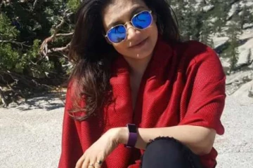 சூப்பர் ஹீரோயினுக்கு அம்மா..இயக்குனரை விவாகரத்து செய்த பிரபல நடிகை..