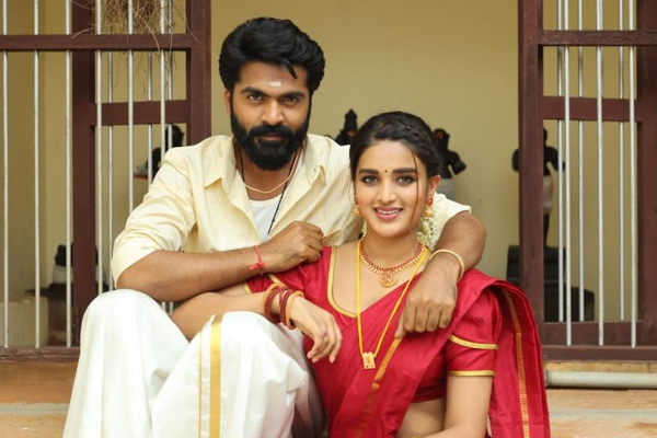 ரசிகர்களுக்கு நடிகை நிதி அகர்வால் காட்டிய தாராளம்.. ரசிகர்களை கவர்ந்த சிம்புவின் நடிகை .. - விடுப்பு.கொம்
