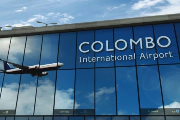 விமான நிலையத்தில் மது போதையில் பயணி அட்டூழியம்!