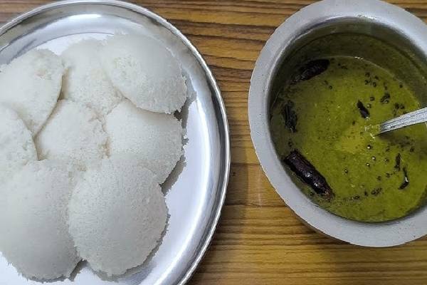 நெஞ்சு சளியை இல்லாமல் செய்யும் கொத்தமல்லி தண்ணி சட்னி- எப்படி செய்வது? | How To Make A Coriander Thanni Chutney Recipe