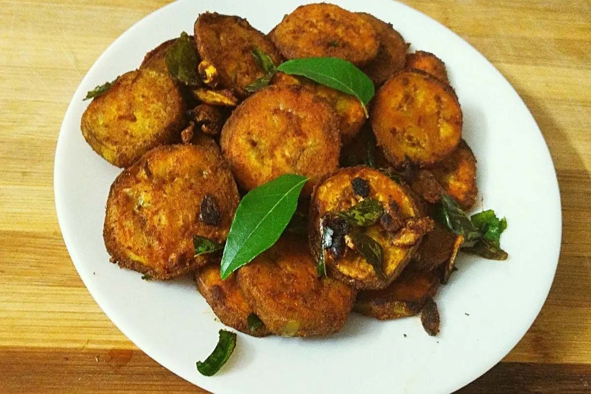 மிக சுவையான செட்டிநாடு வாழைக்காய் வறுவல் செய்வது எப்படி? ரெசிபி இதோ | How To Prepare Chettinad Style Vazhakkai Varuval