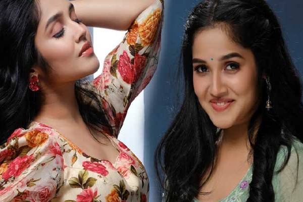 புடவையில் ரசிகர்களை கிறங்கடிக்கும் அனிகா சுரேந்திரன்... வைரலாகும் புதிய புகைப்படங்கள் | Actress Anikha Surendran New Hot Clicks Viral