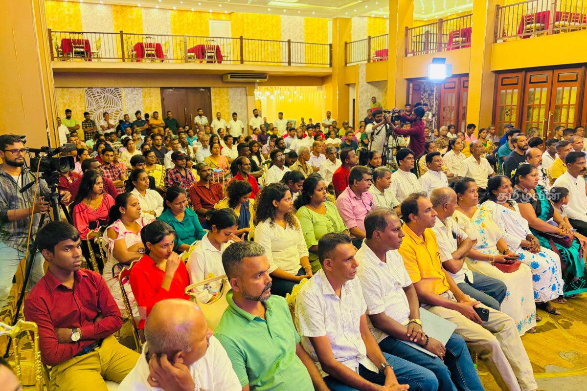 மக்களின் பணத்தைப் பிடுங்கி மக்களுக்கே கொடுக்கும் அரசு – திலித் ஜயவீர எம்.பி. கடும் சாடல் | Government Snatches People Money Dilith Criticize