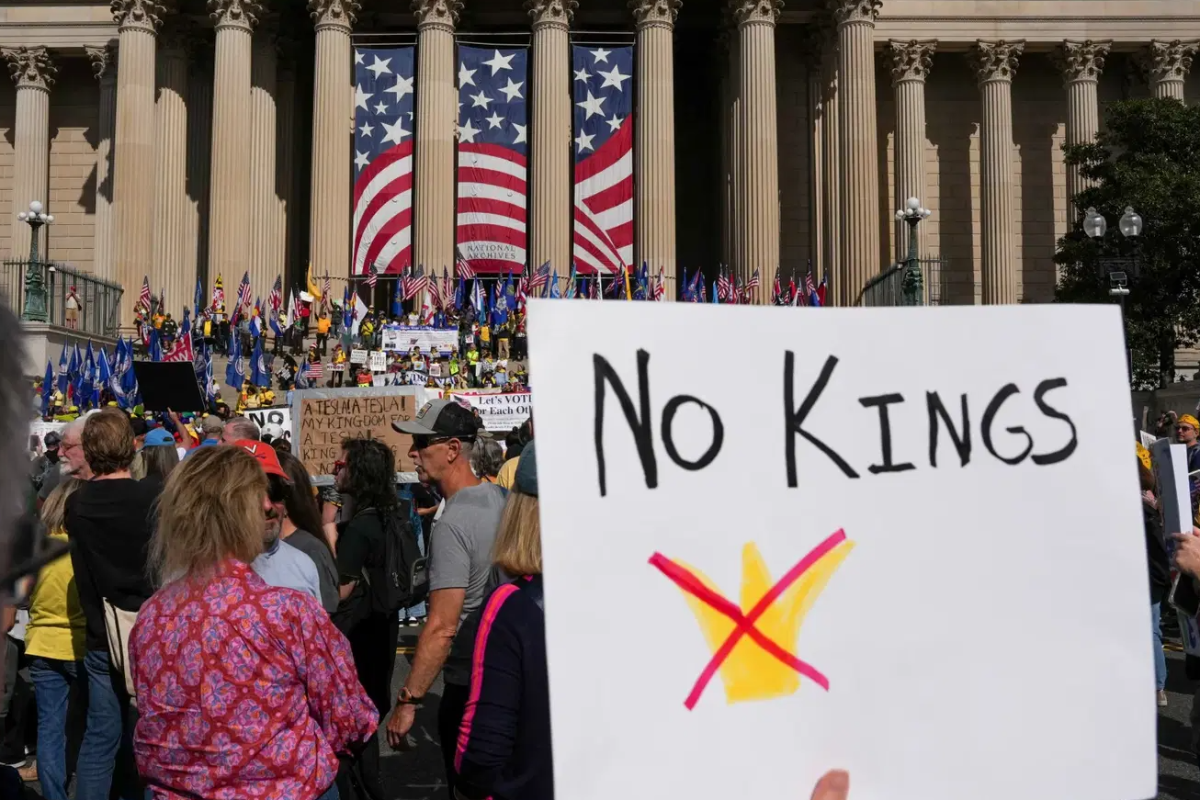 சொந்த நாட்டிலிலேயே ட்ரம்புக்கு சம்பவம் ; களத்தில் குதித்த 70 இலட்சம் மக்கள் | Massive Protest Against Trump In The United States